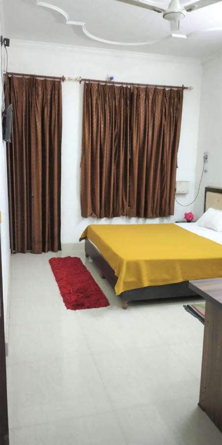 Varuna Palace Varanasi Bagian luar foto