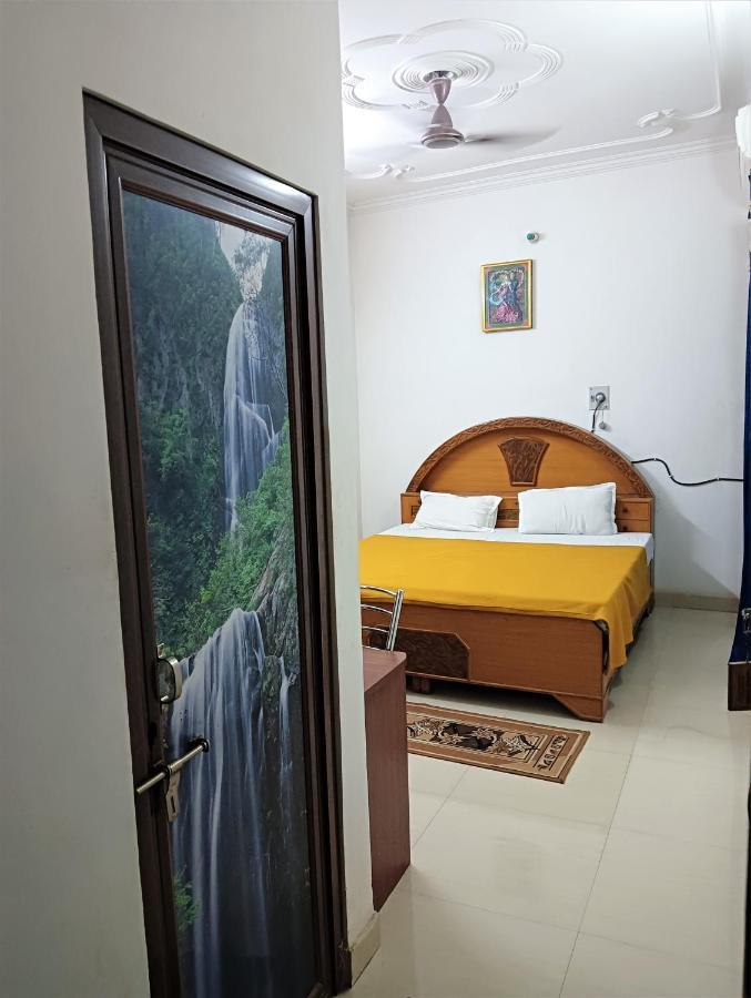 Varuna Palace Varanasi Bagian luar foto