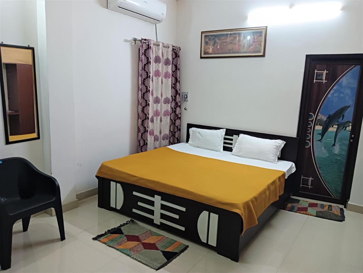 Varuna Palace Varanasi Bagian luar foto