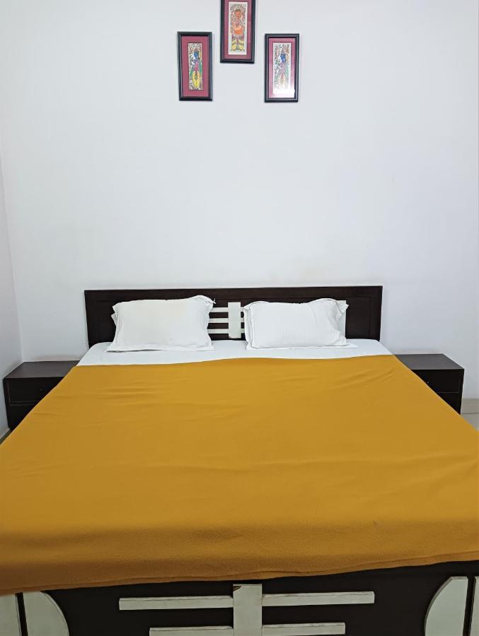 Varuna Palace Varanasi Bagian luar foto