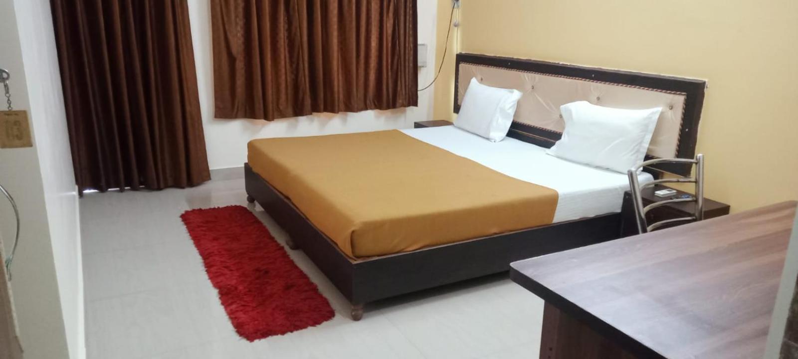 Varuna Palace Varanasi Bagian luar foto