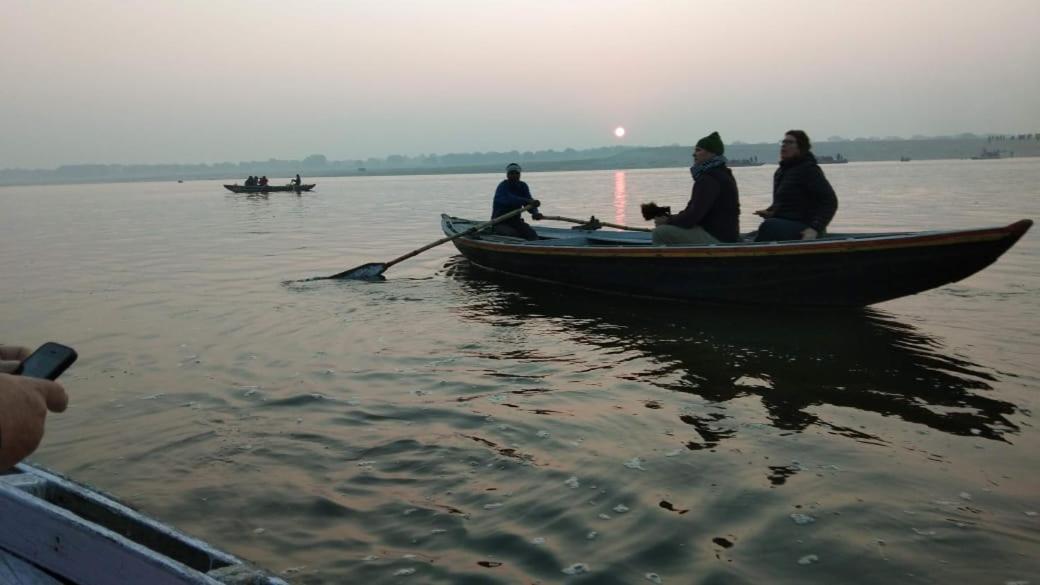 Varuna Palace Varanasi Bagian luar foto